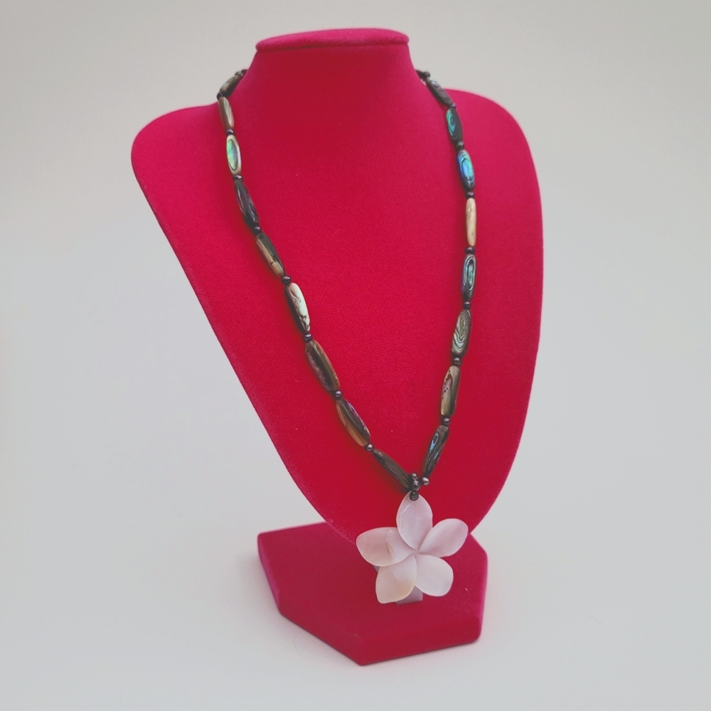 Hawaiian Seashell Necklace Shell Jewelry